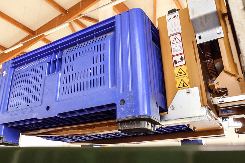 Rovesciatore bins e contenitori 
